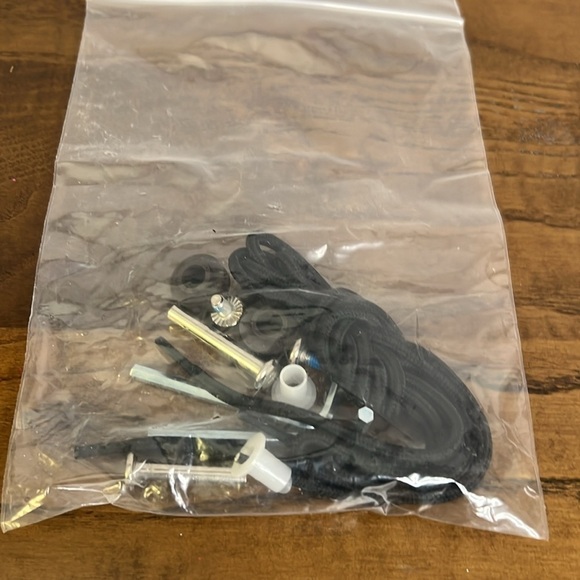 New Adjustable Pink Roller Blades Girls Size L Sizes 3-6 White Black Light Up - Picture 13 of 13